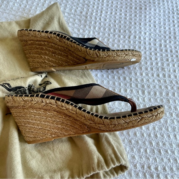 Burberry sandals - Picture 2 of 5